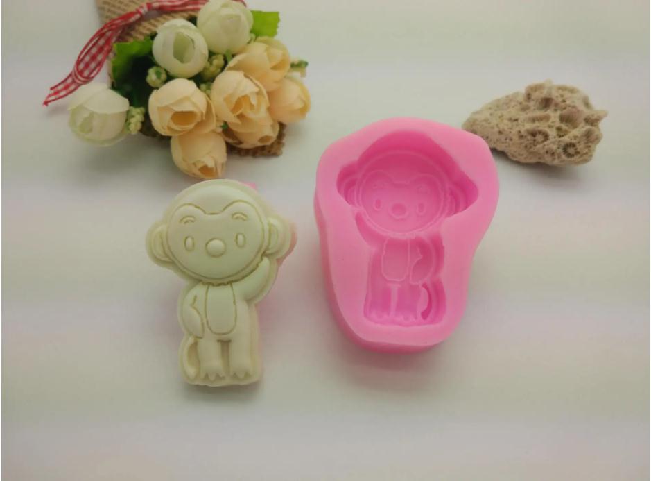 模具硅膠制品用什么才能清洗干凈 ？